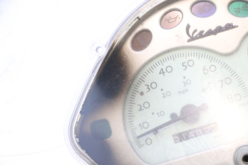 photo de TACHOMETER PIAGGIO VESPA LX 2T 50 (2005 - 2013) - Hochauflösende Nahaufnahme