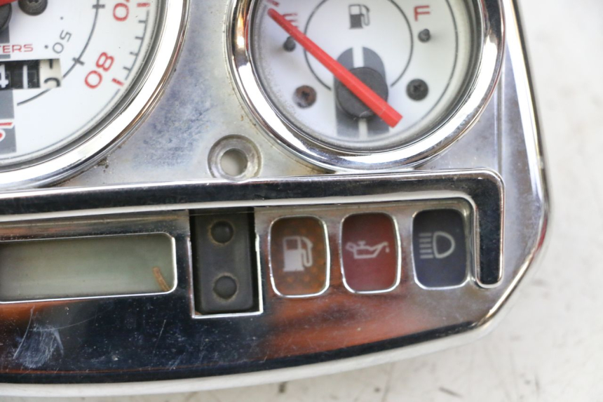 photo de TACHOMETER PIAGGIO VESPA S 2T 50 (2007 - 2014) - Alternativer Blickwinkel