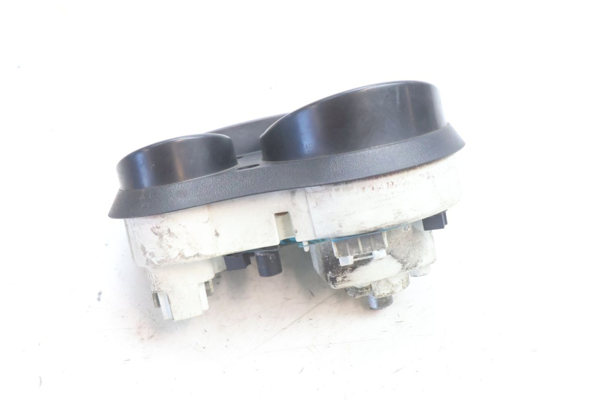 photo de TACHOMETER PIAGGIO VESPA S 2T 50 (2007 - 2014) - Oberflächenzustand und Material