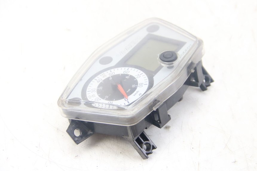 photo de TACHOMETER PEUGEOT VIVACITY NEW 4T 50 (2008 - 2017) - Detailansicht des Bauteils