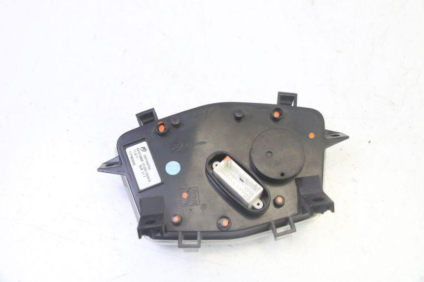photo de TACHOMETER PEUGEOT VIVACITY NEW 4T 50 (2008 - 2017) - Oberflächenzustand und Material