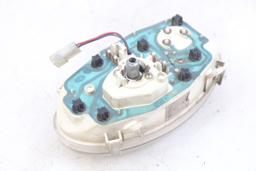 photo de TACHOMETER PEUGEOT VIVACITY 50 (2004 - 2009) - Oberflächenzustand und Material