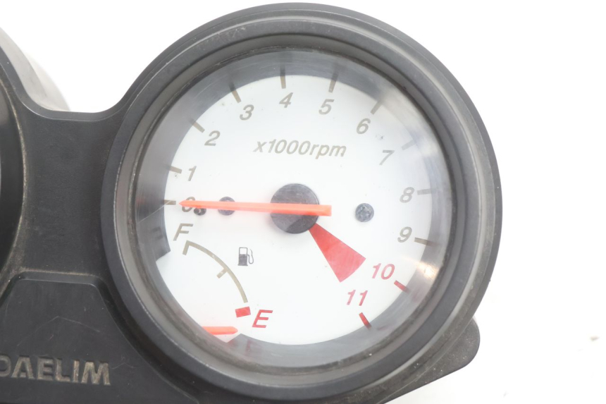 photo de TACHOMETER  DAELIM VJ ROADWIN 125 (2004 - 2007) - Alternative Perspektive