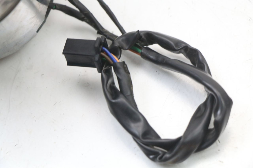 photo de TACHOMETER DAELIM VL DAYSTAR 125 (2000 - 2011) - Details der Befestigungspunkte