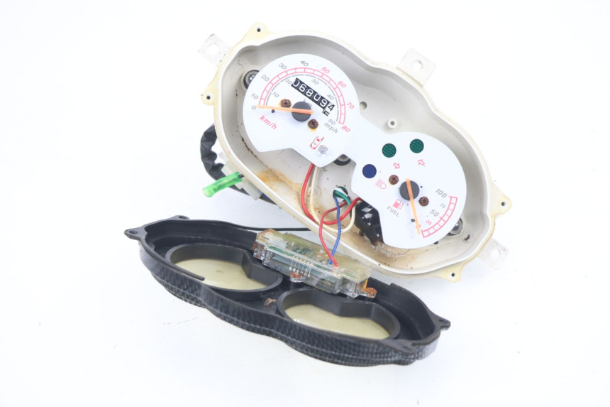 photo de TACHOMETER  BHM WACO 4T 50 (2008 - 2015) - Zoom auf Komponenten