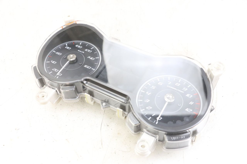 photo de TACHOMETER YAMAHA XMAX X-MAX ABS 125 (2017 - 2020) - Kennzeichnungen und Originalreferenzen