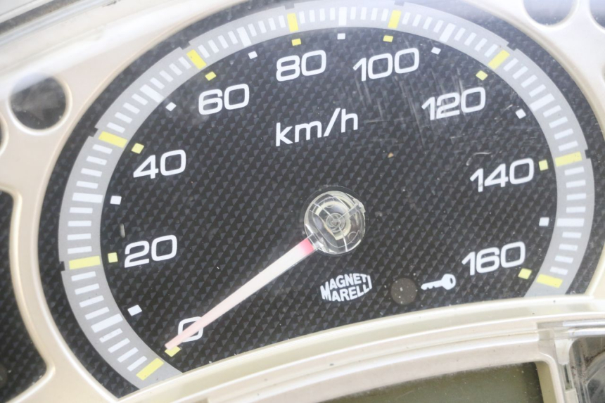 photo de TACHOMETER YAMAHA XMAX X-MAX 125 (2006 - 2009) - Ergänzendes Produktfoto