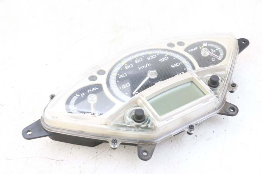 photo de TACHOMETER YAMAHA XMAX X-MAX 125 (2006 - 2009) - Technische Nahaufnahme