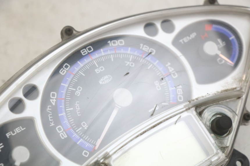 photo de TACHOMETER YAMAHA XMAX X-MAX 125 (2006 - 2009) - Kennzeichnungen und Originalreferenzen