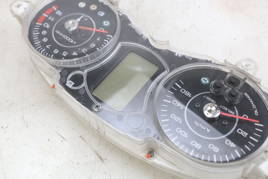 photo de TACHOMETER YAMAHA X-MAX XMAX 125 (2010 - 2013) - Alternative Perspektive