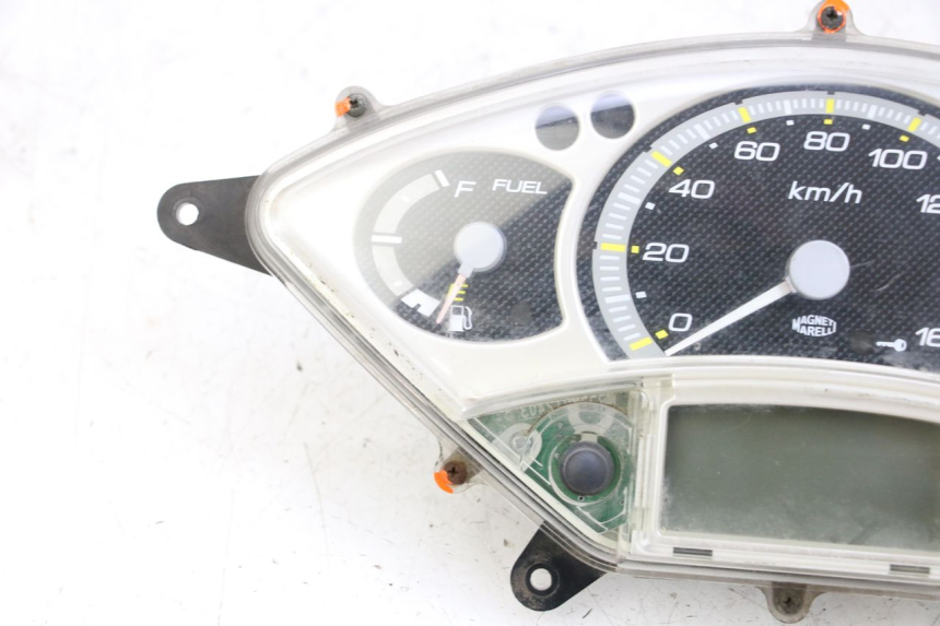 photo de TACHOMETER YAMAHA XMAX X-MAX 125 (2006 - 2009) - Kennzeichnungen und Originalreferenzen
