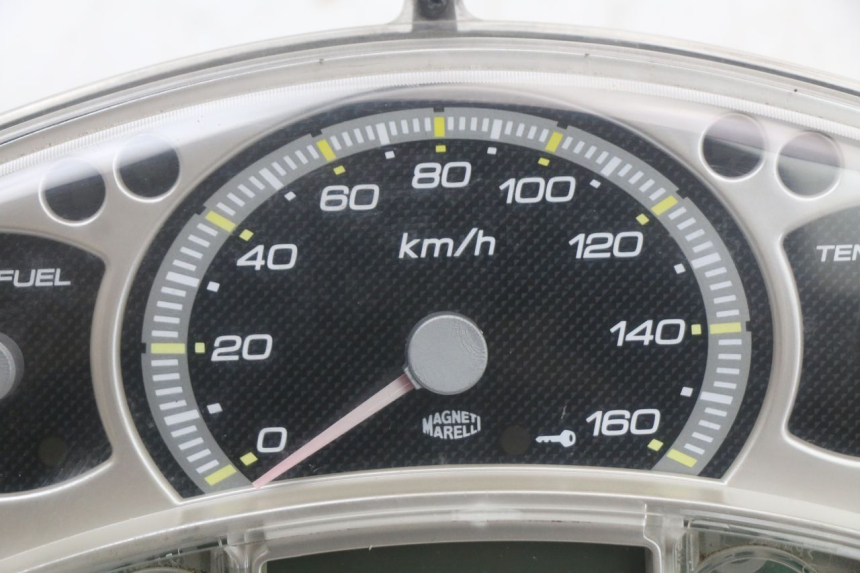 photo de TACHOMETER YAMAHA XMAX X-MAX 125 (2006 - 2009) - Zoom auf Gebrauchszustand
