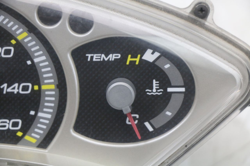 photo de TACHOMETER YAMAHA XMAX X-MAX 125 (2006 - 2009) - Alternative Perspektive