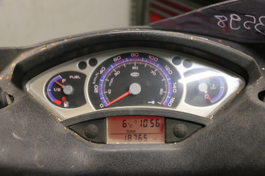 photo de TACHOMETER YAMAHA XMAX X-MAX 125 (2006 - 2009) - Charakteristische Merkmale