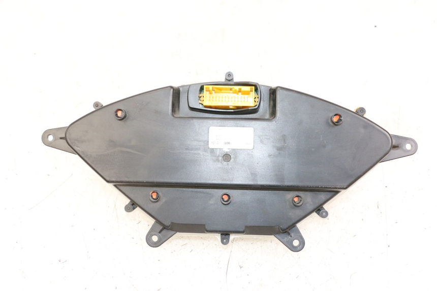 photo de TACHOMETER YAMAHA XMAX X-MAX 125 (2006 - 2009) - Technische Nahaufnahme