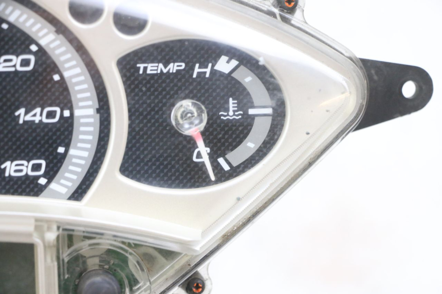 photo de TACHOMETER YAMAHA XMAX X-MAX 125 (2006 - 2009) - Alternative Perspektive