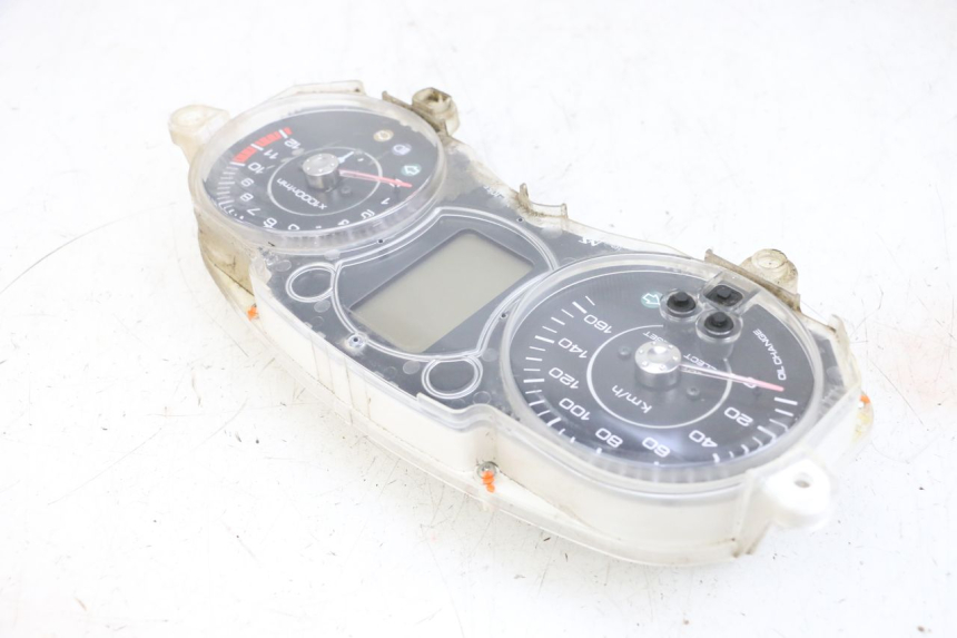 photo de TACHOMETER YAMAHA X-MAX XMAX 125 (2010 - 2013) - Detailansicht des Bauteils