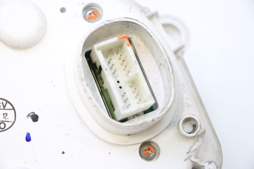 photo de TACHOMETER YAMAHA X-MAX XMAX 125 (2010 - 2013) - Weitere Ansicht des Artikels