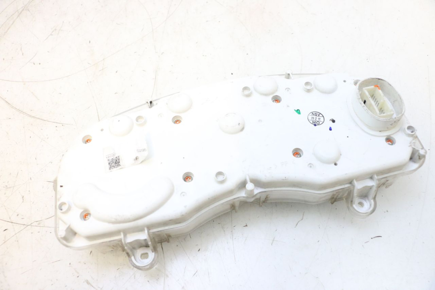 photo de TACHOMETER YAMAHA X-MAX XMAX 125 (2010 - 2013) - Oberflächenzustand und Material