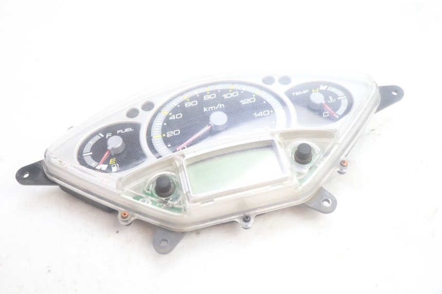 photo de TACHOMETER YAMAHA XMAX X-MAX 125 (2006 - 2009) - Gesamtansicht des Produkts