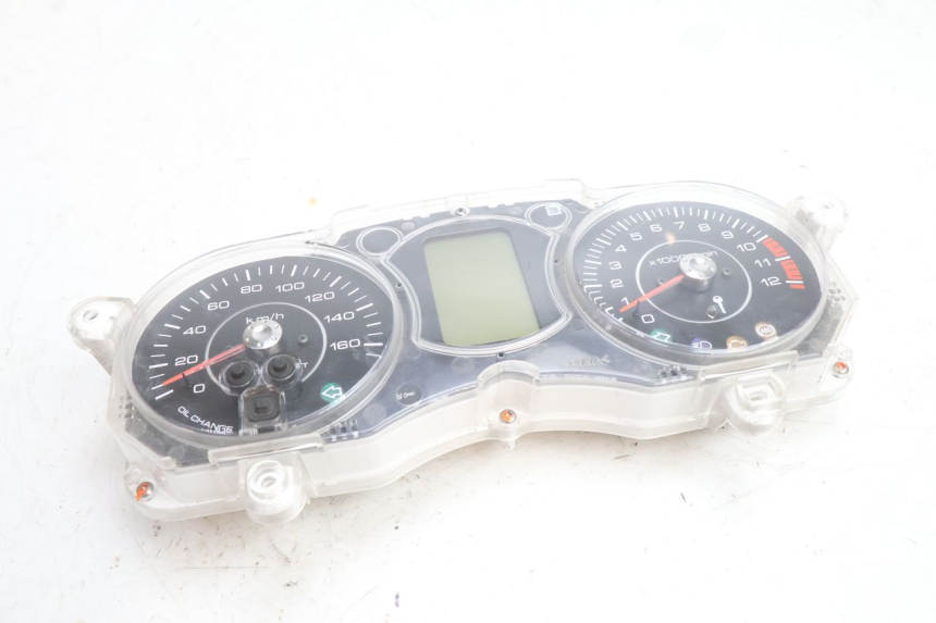 photo de TACHOMETER YAMAHA X-MAX XMAX 125 (2010 - 2013) - Details der Befestigungspunkte