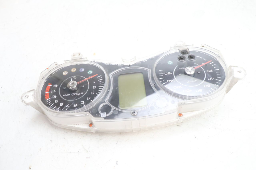 photo de TACHOMETER YAMAHA X-MAX XMAX 125 (2010 - 2013) - Oberflächenzustand und Material