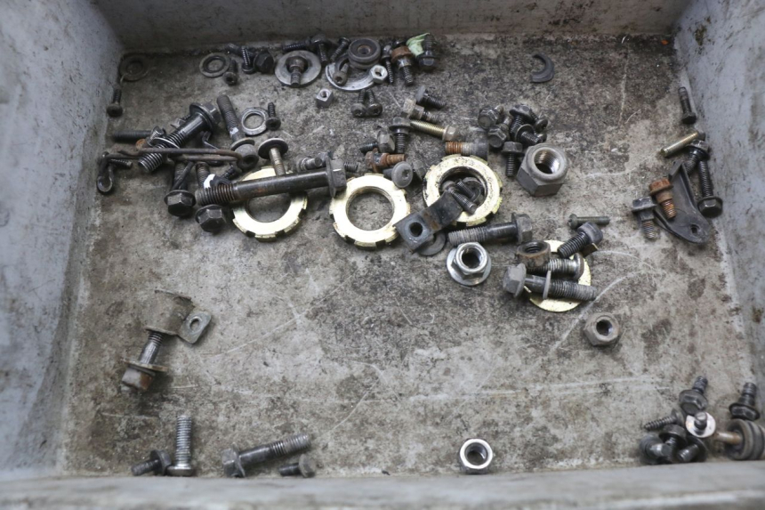 photo de TACHOMETER SYM X-PRO 4T 50 (2014 - 2021) - Oberflächenzustand und Material