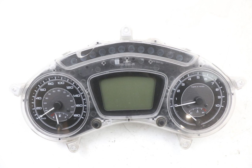 photo de TACHOMETER PIAGGIO X10 125 (2012 - 2017) - Hauptansicht