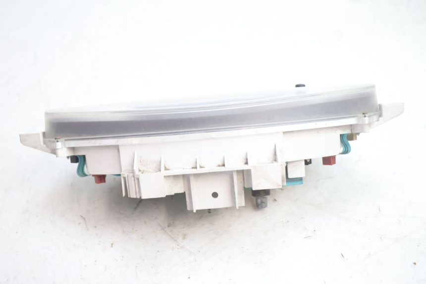 photo de TACHOMETER  PIAGGIO X8 STREET 125 (2006 - 2007) - Oberflächenzustand und Material