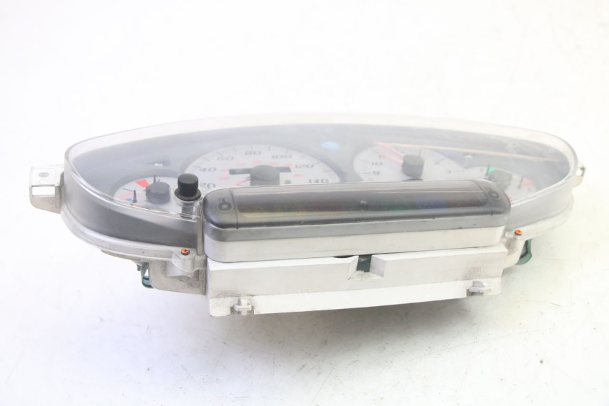 photo de TACHOMETER PIAGGIO X8 125 (2004 - 2007) - Technische Nahaufnahme