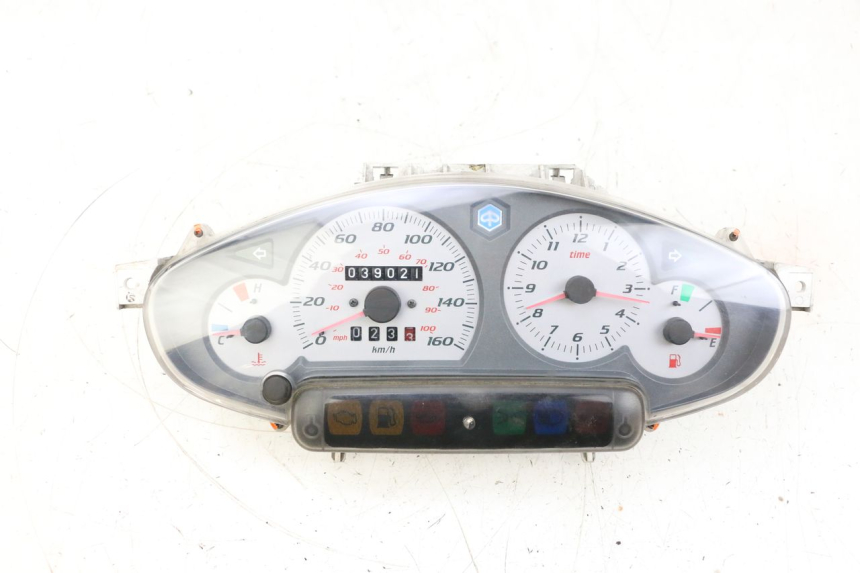 photo de TACHOMETER PIAGGIO X8 125 (2004 - 2007) - Hauptansicht