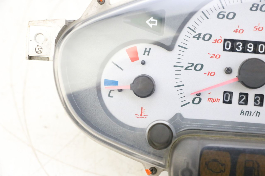 photo de TACHOMETER PIAGGIO X8 125 (2004 - 2007) - Charakteristische Merkmale