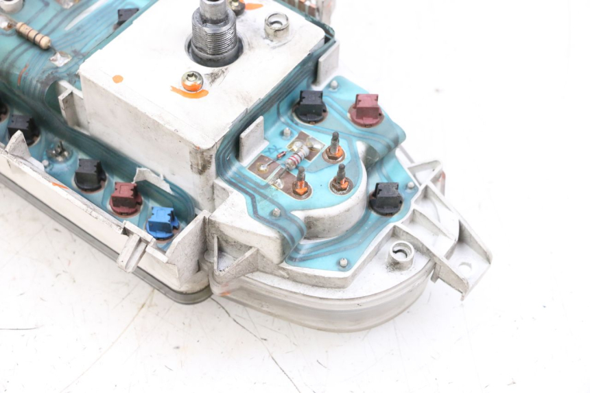 photo de TACHOMETER PIAGGIO X8 125 (2004 - 2007) - Technische Nahaufnahme