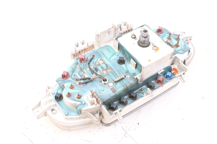 photo de TACHOMETER PIAGGIO X8 125 (2004 - 2007) - Details der Befestigungspunkte