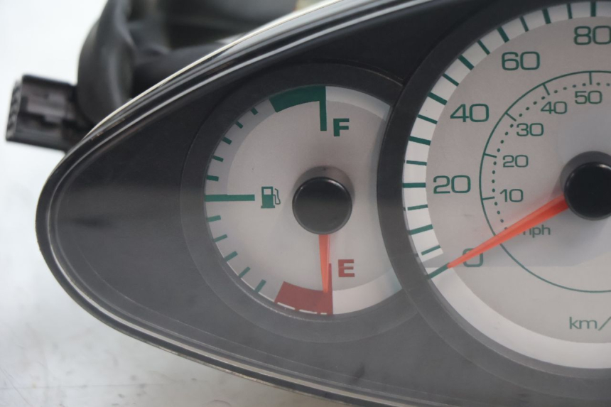 photo de TACHOMETER  PIAGGIO X9 EVOLUTION 125 (2003 - 2007) - Detailansicht des Bauteils