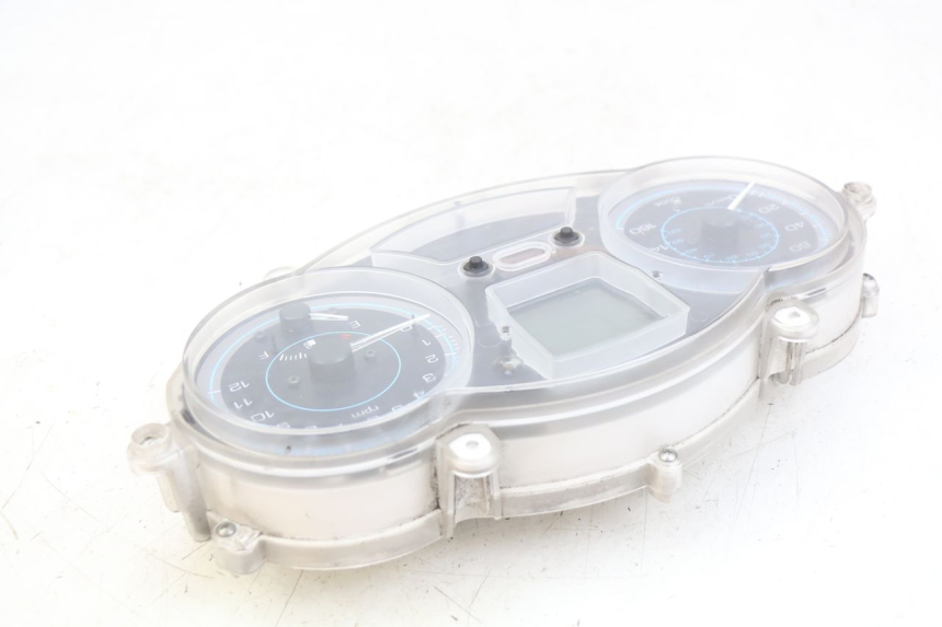 photo de TACHOMETER PIAGGIO XEVO - X EVO 125 (2007 - 2017) - Technische Nahaufnahme