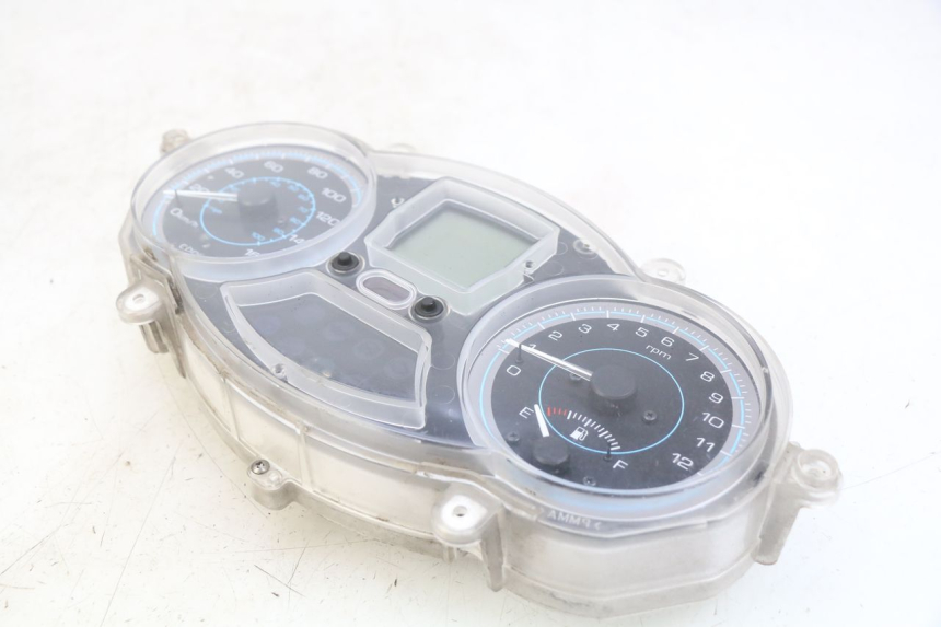 photo de TACHOMETER PIAGGIO XEVO - X EVO 125 (2007 - 2017) - Detailansicht des Bauteils