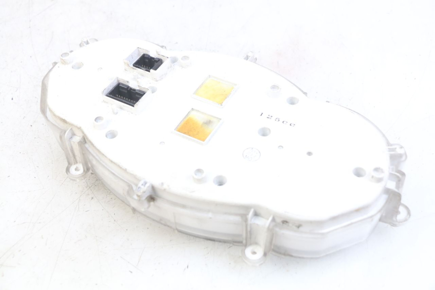 photo de TACHOMETER PIAGGIO XEVO - X EVO 125 (2007 - 2017) - Zoom auf Gebrauchszustand