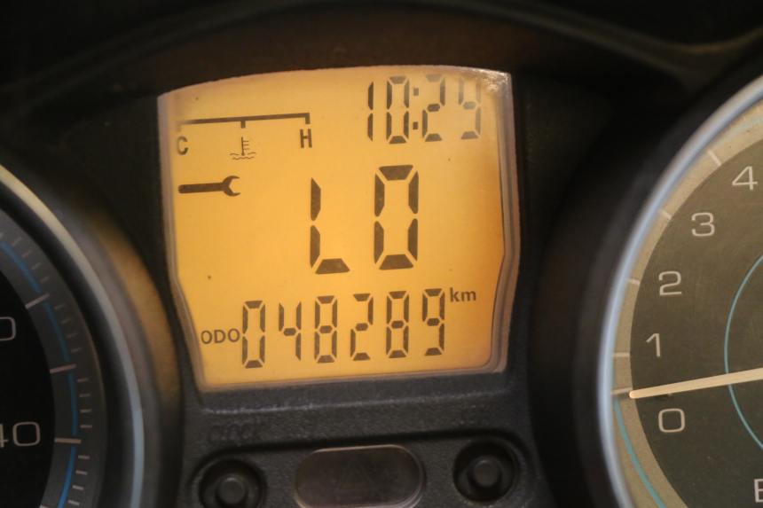 photo de TACHOMETER PIAGGIO XEVO - X EVO 125 (2007 - 2017) - Zoom auf Komponenten