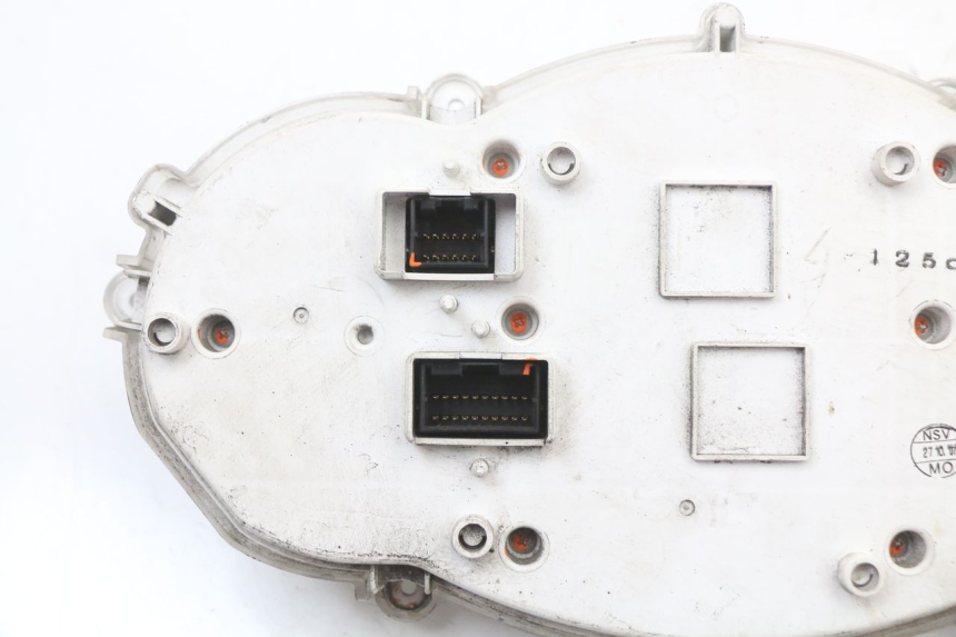 photo de TACHOMETER PIAGGIO XEVO - X EVO 125 (2007 - 2017) - Oberflächenzustand und Material