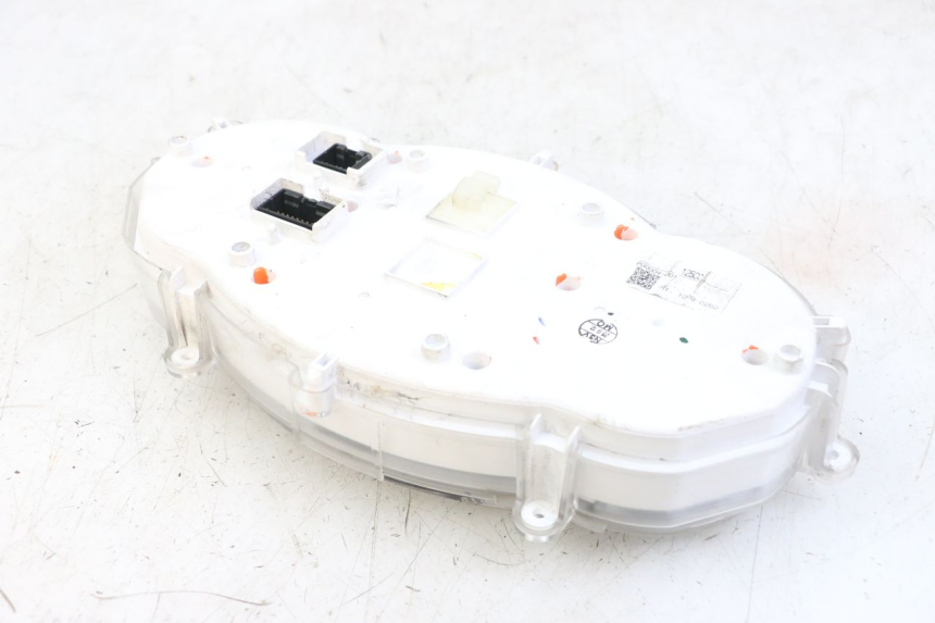 photo de TACHOMETER PIAGGIO XEVO - X EVO 125 (2007 - 2017) - Oberflächenzustand und Material