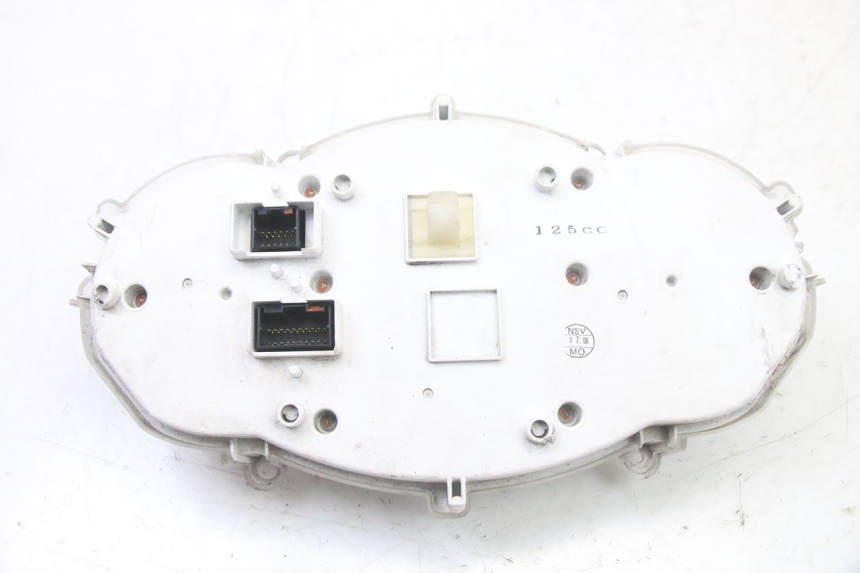 photo de TACHOMETER PIAGGIO XEVO - X EVO 125 (2007 - 2017) - Oberflächenzustand und Material