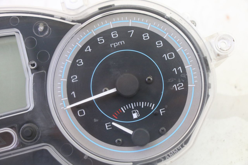 photo de TACHOMETER PIAGGIO XEVO - X EVO 125 (2007 - 2017) - Technische Nahaufnahme