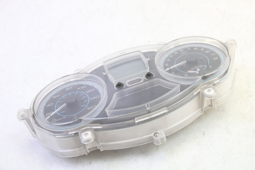 photo de TACHOMETER PIAGGIO XEVO - X EVO 125 (2007 - 2017) - Oberflächenzustand und Material