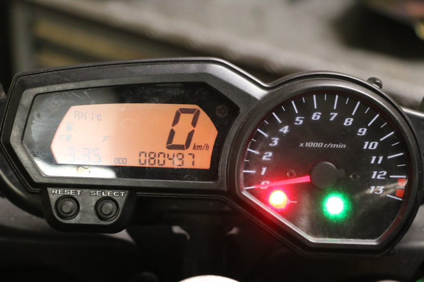photo de TACHOMETER  YAMAHA FZ1 FAZER 1000 (2007 - 2009) - Technische Nahaufnahme