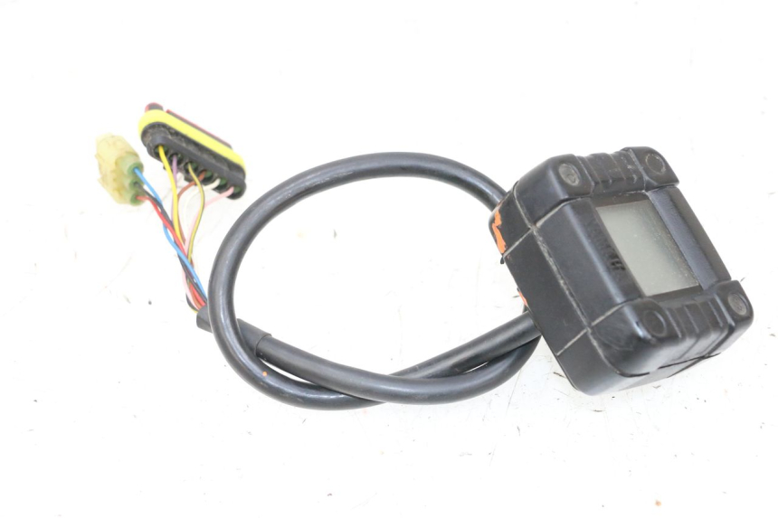 photo de TACHOMETER  YAMAHA YFM R RAPTOR 250 (2008 - 2014) - Oberflächenzustand und Material