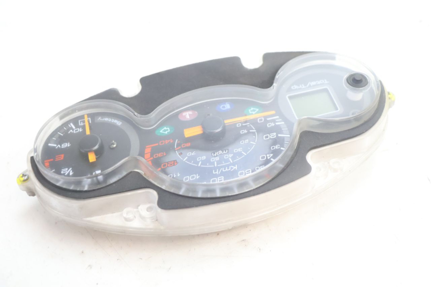 photo de TACHOMETER  YAMAHA YP MAJESTY 125 (2007 - 2010) - Gesamtansicht des Produkts