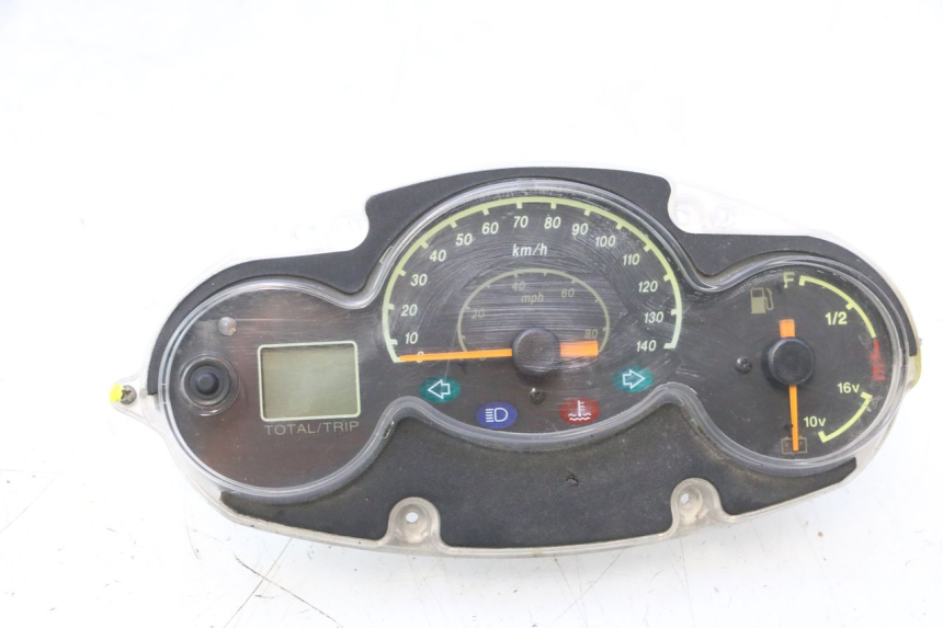 photo de TACHOMETER YAMAHA YP MAJESTY 125 (2002 - 2006) - Detailansicht des Bauteils