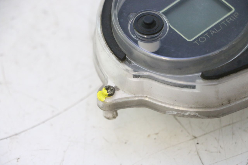 photo de TACHOMETER YAMAHA YP MAJESTY 125 (2002 - 2006) - Profilansicht des Ersatzteils