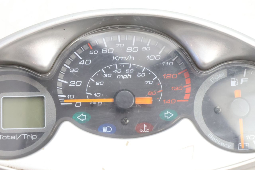 photo de TACHOMETER  YAMAHA YP MAJESTY 125 (2007 - 2010) - Alternative Perspektive